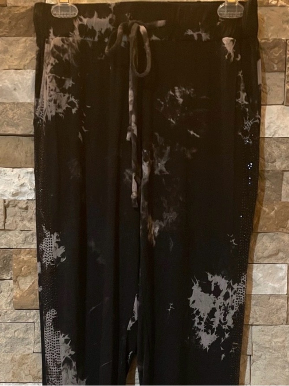 VOCAL Black/Gray Jogger Pants With Beaded Sides & Pockets Sz-Small